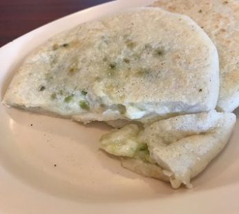 MN PUPUSA LOROCO Y QUESO
